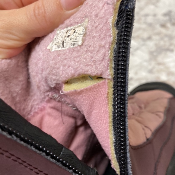 Keen shellback winter boots toddler size 11 - Picture 9 of 9